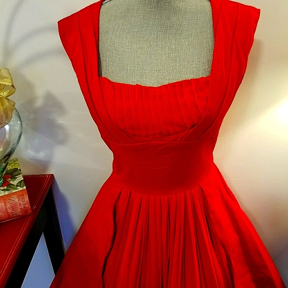 Vintage Style Red Dress - Picture 3 of 4